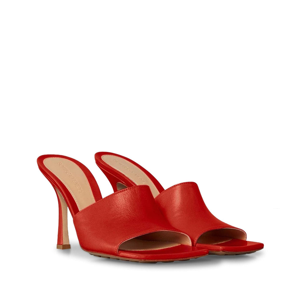 Bottega Veneta Leather Sandals in RED