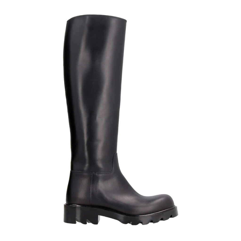 Bottega Veneta Strut Round-Toe Boots in BLACK