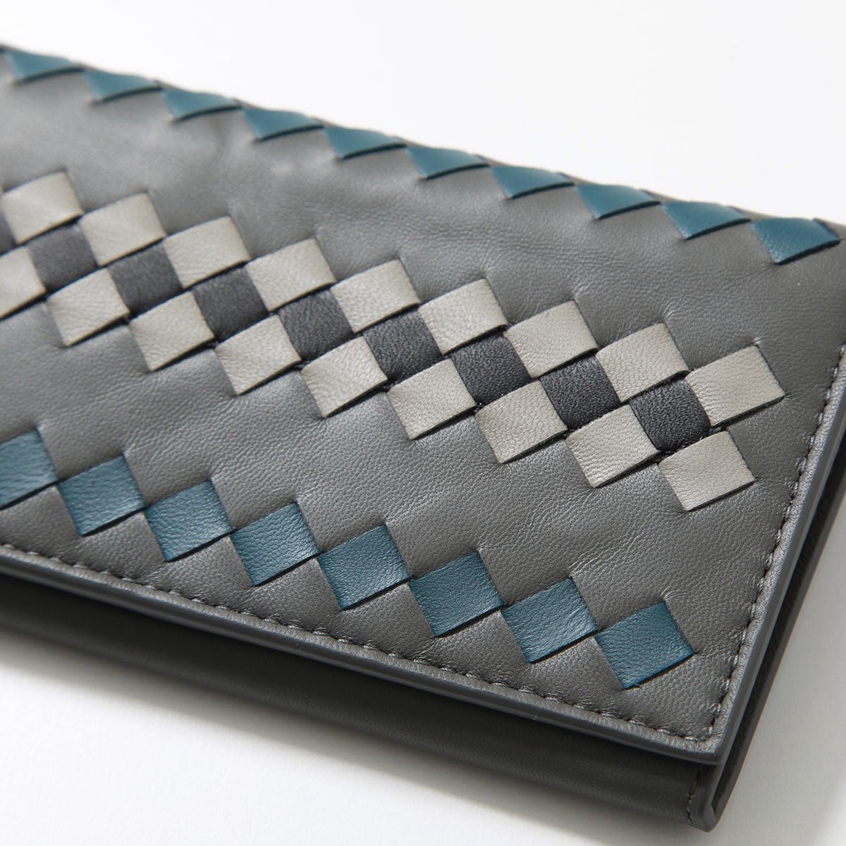 Bottega Veneta Bi-fold Long Leather Wallet